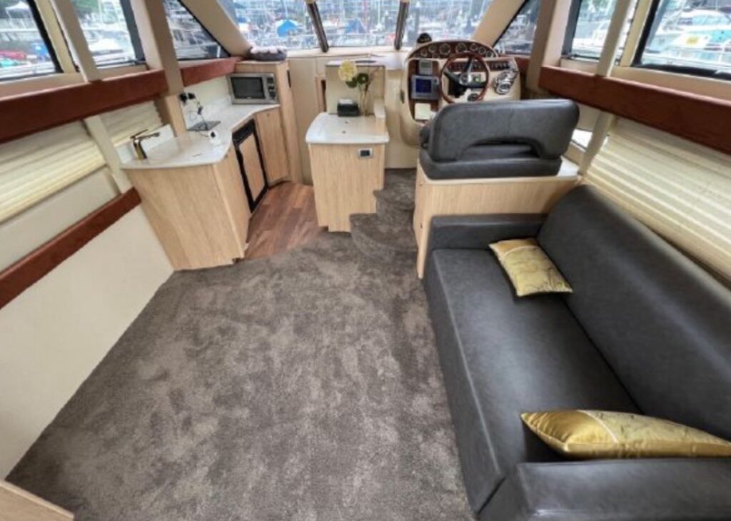 48D36F74-BA73-4514-9B9D-771E6613B70B