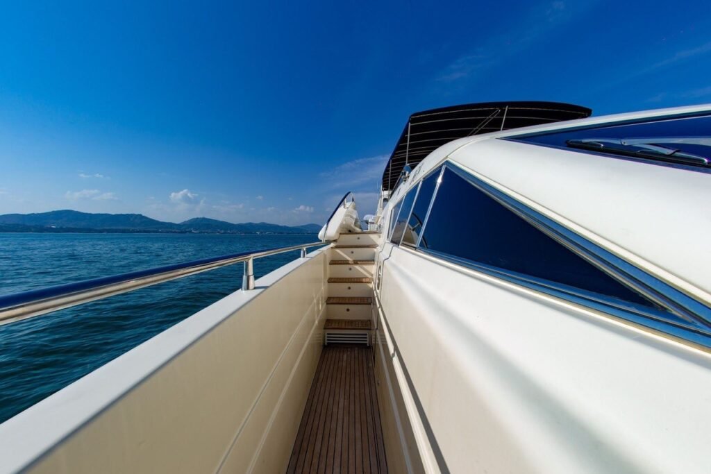 CE70FBE6-AFC7-4A0C-BC39-3198B00ABD33