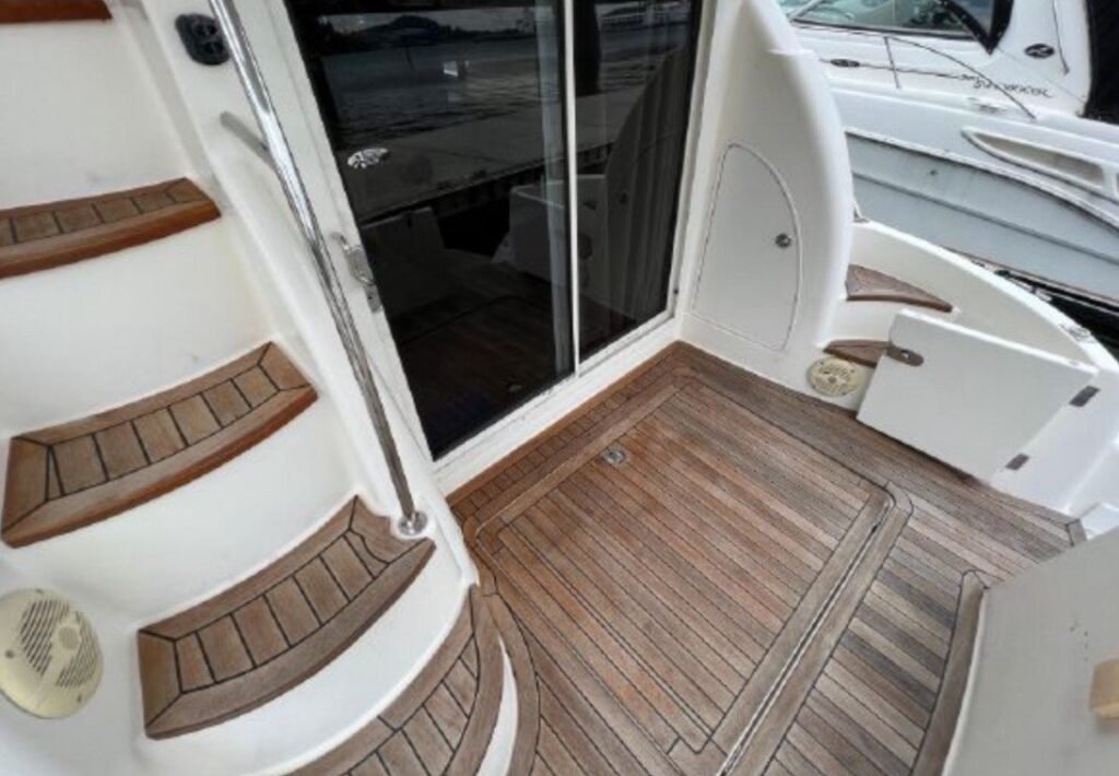 EC4D5511-7B51-451D-AD99-79558B5EA9F6