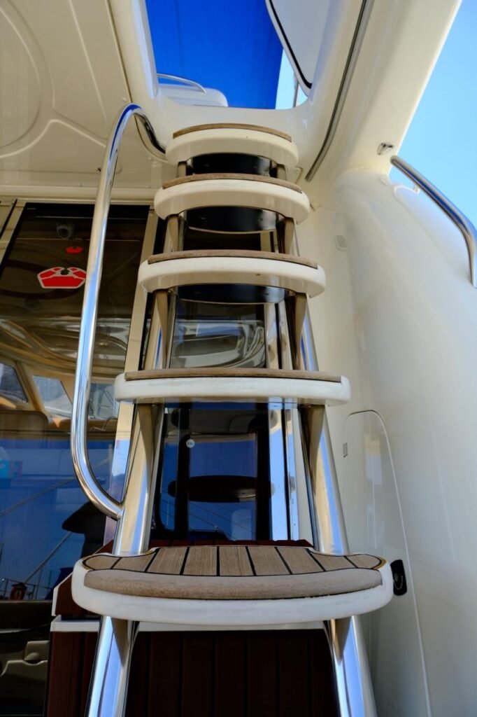 FF77DC68-0910-4C0B-B7C2-F0D97A41AC46